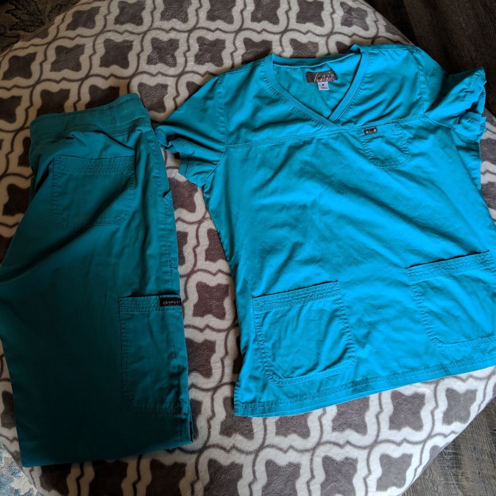 Medium Teal Scrub Set